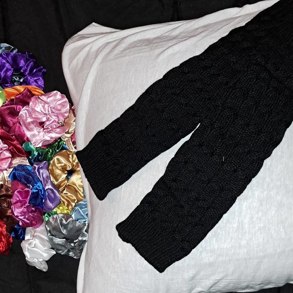 NIB- Overstock Germany Black Leg warmers & hair scrunchies Celebrate the 80's!